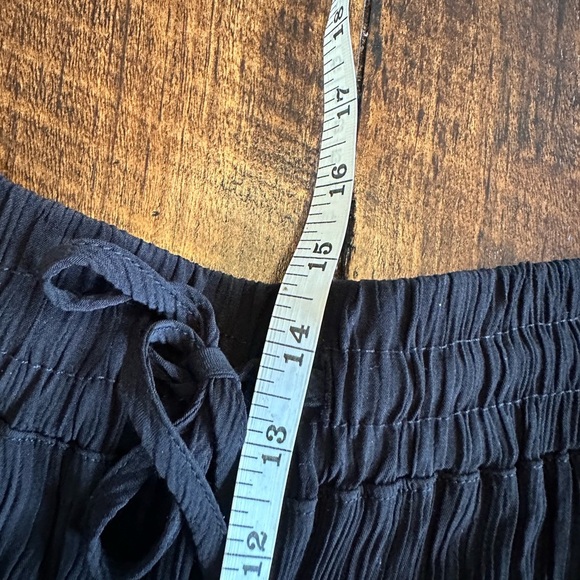 Terra & Sky | Black Cropped Wide Leg Pants with Drawstring - Picture 6 of 7